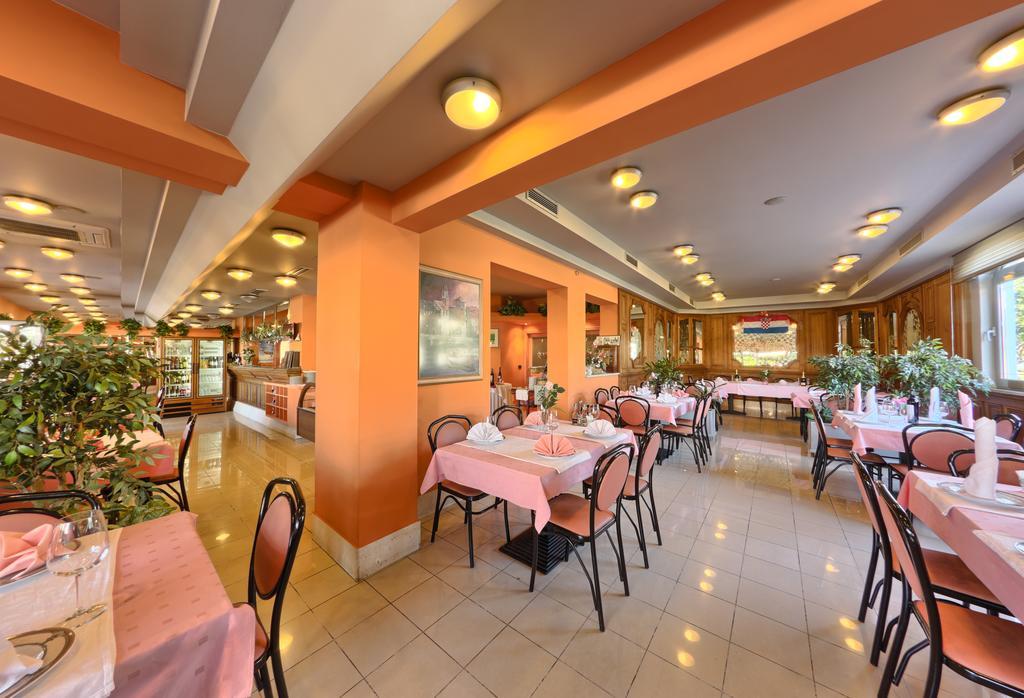 Hotel Trogirski Dvori المظهر الخارجي الصورة