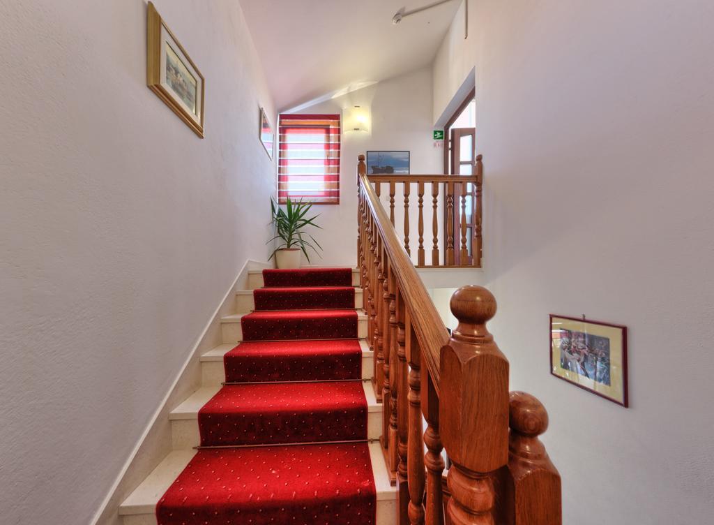 Hotel Trogirski Dvori المظهر الخارجي الصورة